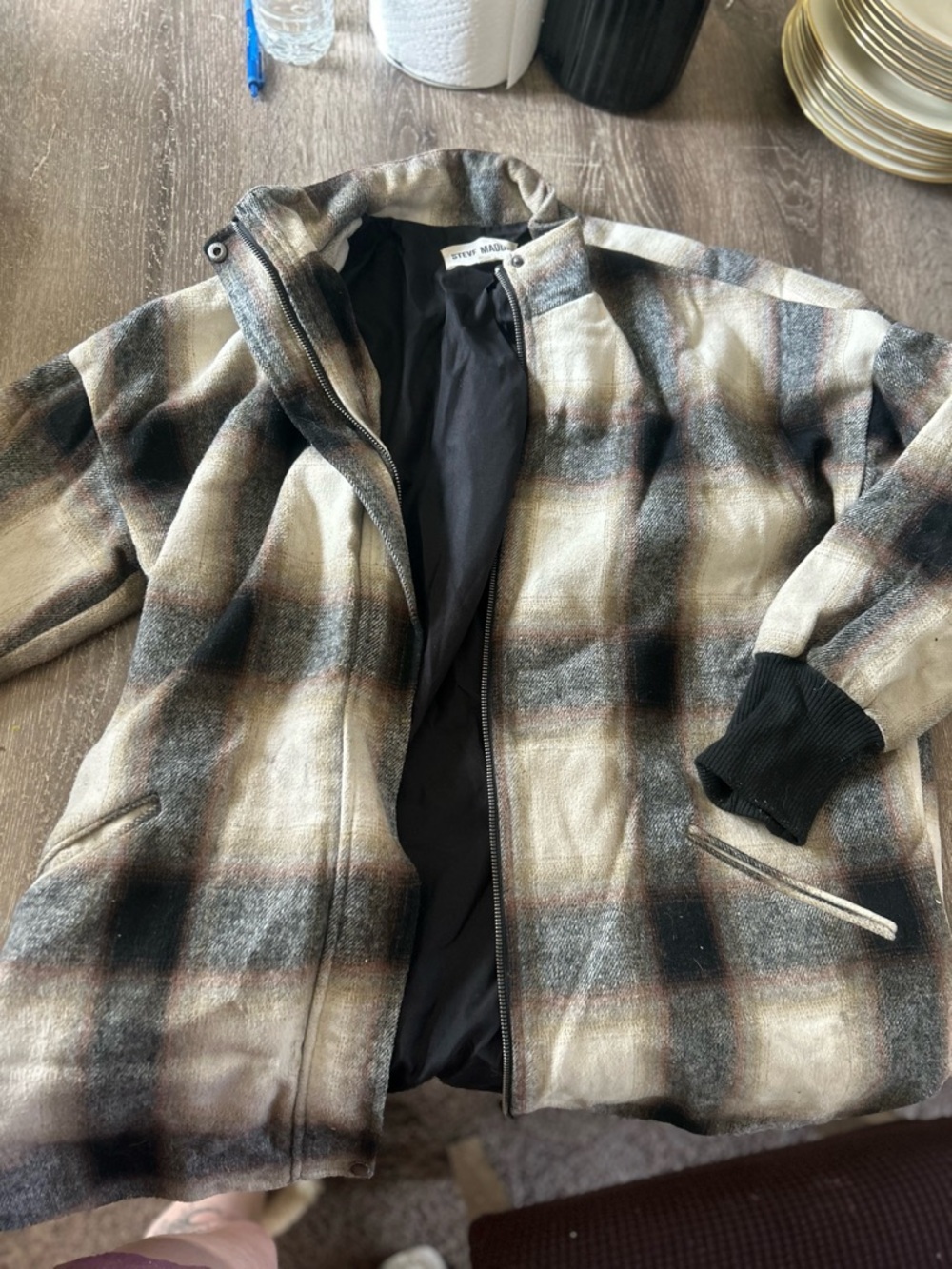 M/L jacket lot